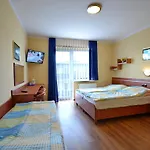 Riwiera Konukevi 3*