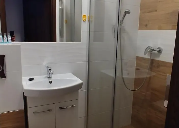 Riwiera 게스트하우스